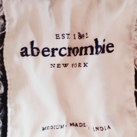 Very nice women's coat - Picture 3 of 5